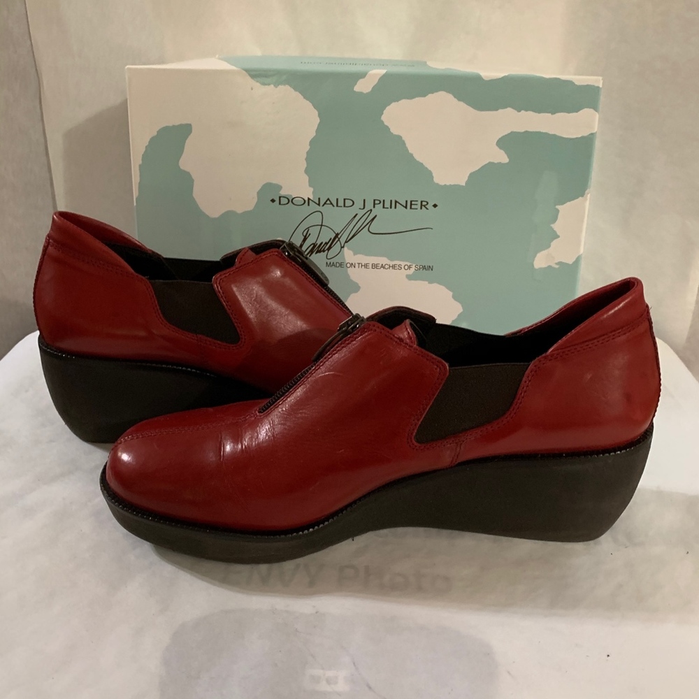 Red Leather Donald Pliner Wedge - Picture 3 of 5